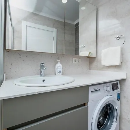 Apartment Family 3-bedroom Duplex With Terrace And Elevator