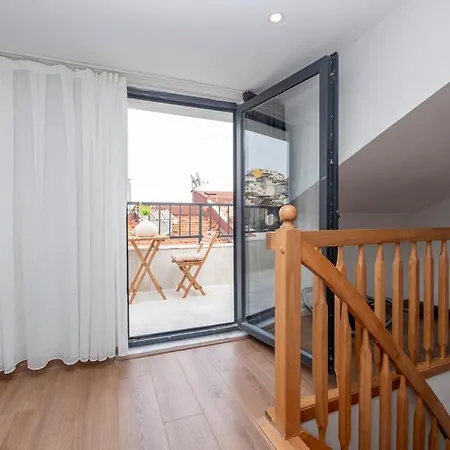 Family 3-bedroom Duplex With Terrace And Elevator Istanbul