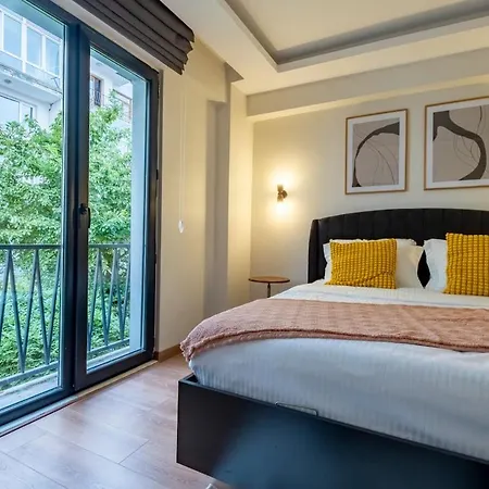 Lejlighed Family 3-bedroom Duplex With Terrace And Elevator *